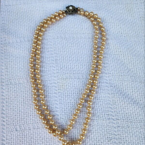 Vintage Japan Faux‎ pearls